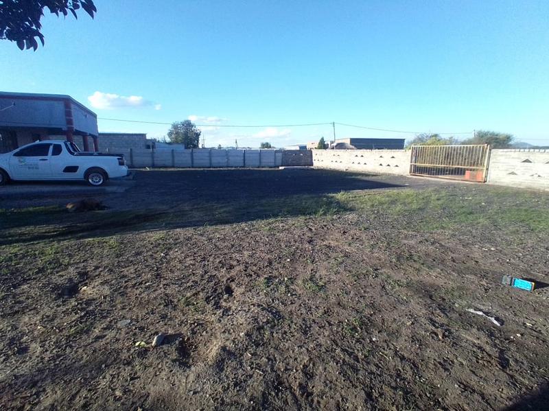 2 Bedroom Property for Sale in Lekgalong North West